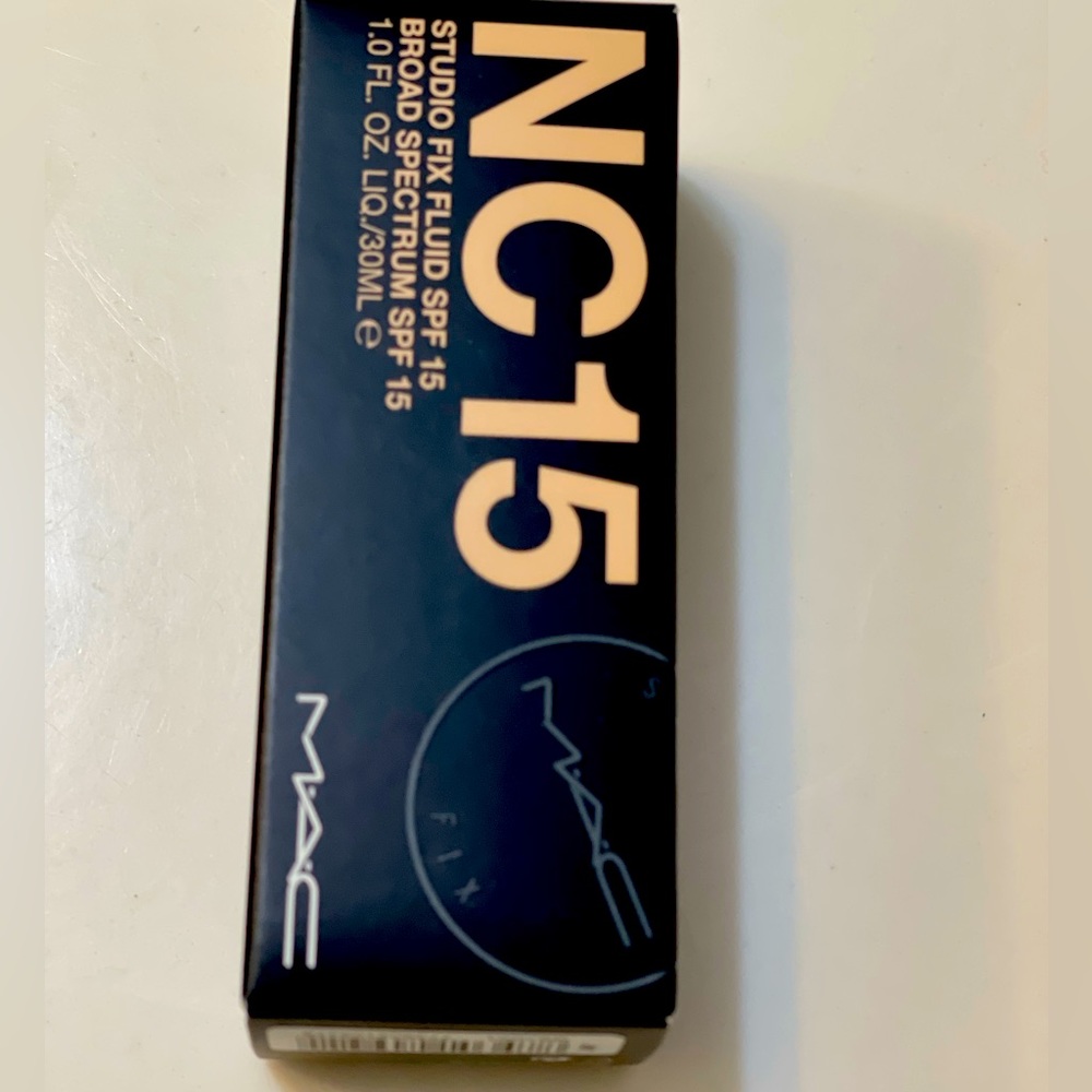 Studio Fix Fluid SPF 15 Foundation